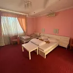 Hotel L&m