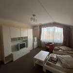 Hotel L&m *